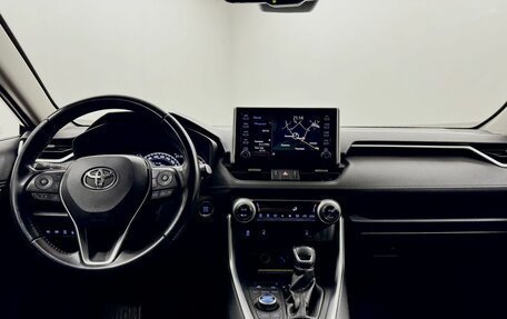 Toyota RAV4, 2020 год, 4 150 000 рублей, 18 фотография