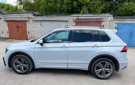 Volkswagen Tiguan II, 2019 год, 2 750 000 рублей, 3 фотография