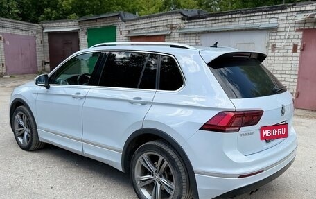 Volkswagen Tiguan II, 2019 год, 2 750 000 рублей, 4 фотография