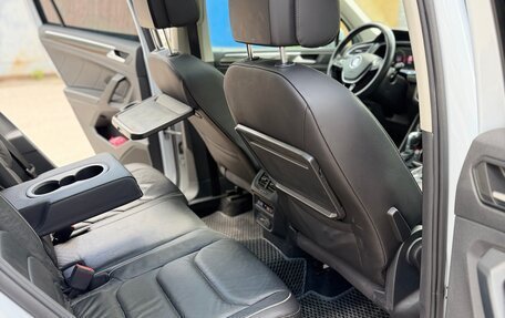 Volkswagen Tiguan II, 2019 год, 2 750 000 рублей, 18 фотография