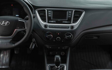 Hyundai Solaris II рестайлинг, 2021 год, 1 345 000 рублей, 10 фотография
