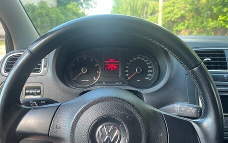 Volkswagen Polo VI (EU Market), 2012 год, 720 000 рублей, 2 фотография