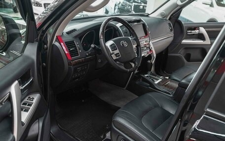 Toyota Land Cruiser 200, 2014 год, 3 350 000 рублей, 6 фотография