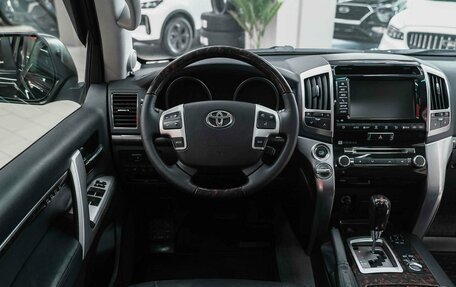 Toyota Land Cruiser 200, 2014 год, 3 350 000 рублей, 17 фотография