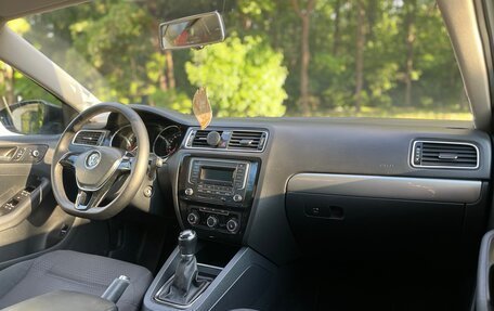 Volkswagen Jetta VI, 2016 год, 1 410 000 рублей, 16 фотография