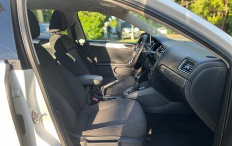 Volkswagen Jetta VI, 2016 год, 1 410 000 рублей, 20 фотография