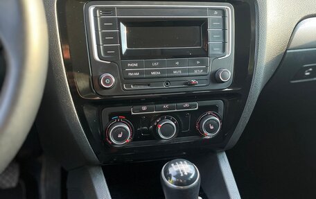 Volkswagen Jetta VI, 2016 год, 1 410 000 рублей, 23 фотография