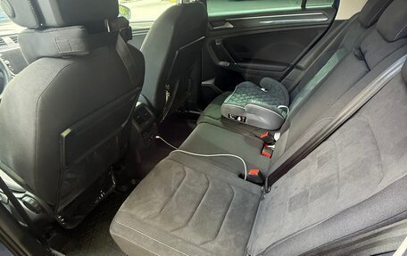 Volkswagen Tiguan II, 2018 год, 2 600 000 рублей, 9 фотография