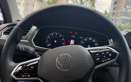 Volkswagen Tiguan II, 2018 год, 2 600 000 рублей, 10 фотография