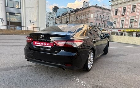 Toyota Camry, 2018 год, 3 070 000 рублей, 5 фотография