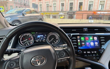 Toyota Camry, 2018 год, 3 070 000 рублей, 12 фотография
