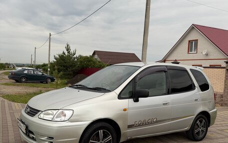 Toyota Corolla Spacio II, 1999 год, 380 000 рублей, 3 фотография