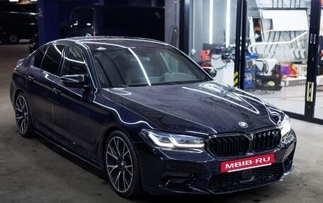 BMW 5 серия, 2018 год, 5 350 000 рублей, 2 фотография