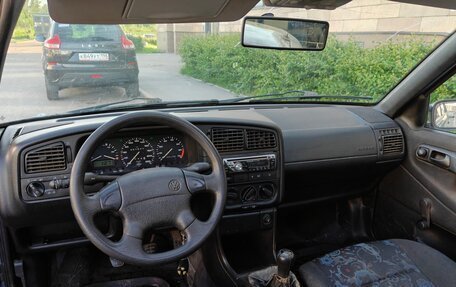 Volkswagen Passat B4, 1995 год, 125 000 рублей, 5 фотография
