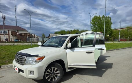 Toyota Land Cruiser 200, 2013 год, 4 499 900 рублей, 2 фотография