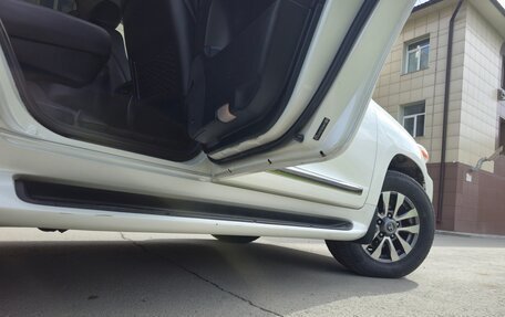 Toyota Land Cruiser 200, 2013 год, 4 499 900 рублей, 9 фотография