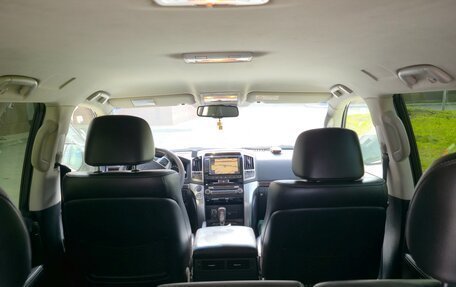 Toyota Land Cruiser 200, 2013 год, 4 499 900 рублей, 6 фотография