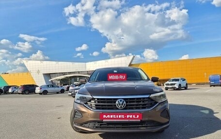 Volkswagen Polo VI (EU Market), 2020 год, 1 680 000 рублей, 2 фотография