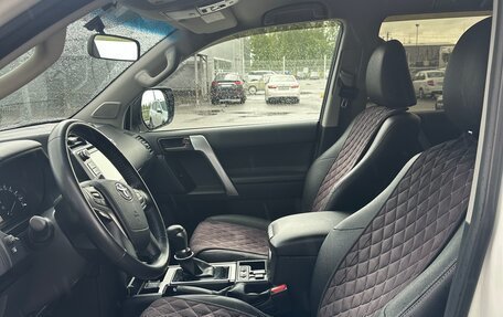 Toyota Land Cruiser Prado 150 рестайлинг 2, 2019 год, 5 500 000 рублей, 11 фотография