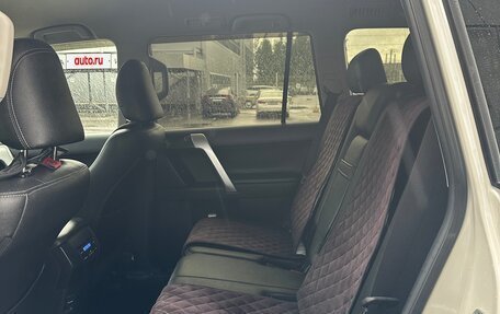 Toyota Land Cruiser Prado 150 рестайлинг 2, 2019 год, 5 500 000 рублей, 12 фотография