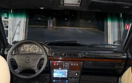 Mercedes-Benz G-Класс W463 рестайлинг _ii, 1997 год, 1 800 000 рублей, 12 фотография