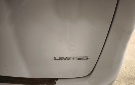 Chrysler Pacifica (RU), 2018 год, 3 600 000 рублей, 15 фотография