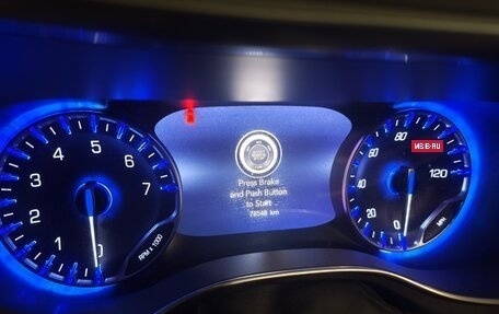 Chrysler Pacifica (RU), 2018 год, 3 600 000 рублей, 6 фотография