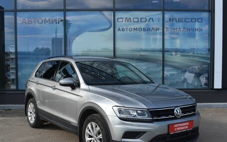 Volkswagen Tiguan II, 2020 год, 2 180 000 рублей, 3 фотография