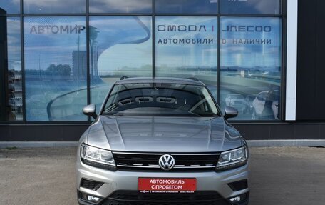 Volkswagen Tiguan II, 2020 год, 2 180 000 рублей, 2 фотография