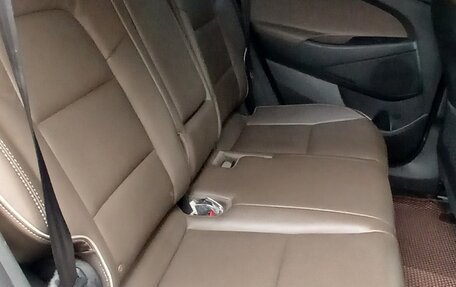 Hyundai Tucson III, 2019 год, 2 200 000 рублей, 16 фотография