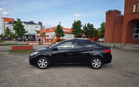 Hyundai Solaris II рестайлинг, 2012 год, 815 000 рублей, 2 фотография