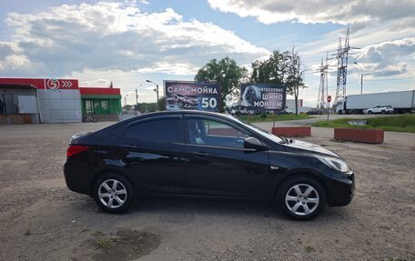 Hyundai Solaris II рестайлинг, 2012 год, 815 000 рублей, 3 фотография
