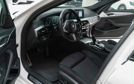 BMW 5 серия, 2018 год, 3 390 000 рублей, 6 фотография