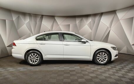 Volkswagen Passat B8 рестайлинг, 2019 год, 2 380 000 рублей, 6 фотография