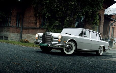 Mercedes-Benz W100, 1967 год, 25 450 000 рублей, 1 фотография