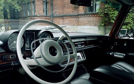 Mercedes-Benz W100, 1967 год, 25 450 000 рублей, 13 фотография