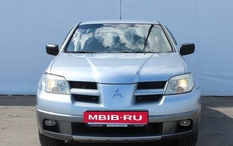 Mitsubishi Outlander III рестайлинг 3, 2005 год, 400 000 рублей, 2 фотография