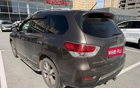 Nissan Pathfinder, 2015 год, 1 860 000 рублей, 4 фотография