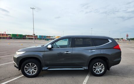 Mitsubishi Pajero Sport III рестайлинг, 2019 год, 2 800 000 рублей, 3 фотография