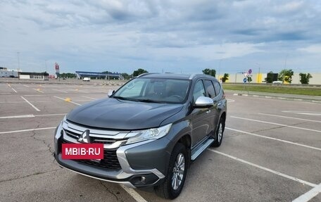 Mitsubishi Pajero Sport III рестайлинг, 2019 год, 2 800 000 рублей, 2 фотография