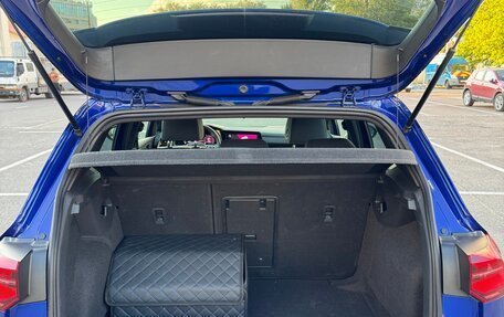 Volkswagen Golf VIII, 2022 год, 2 990 000 рублей, 14 фотография