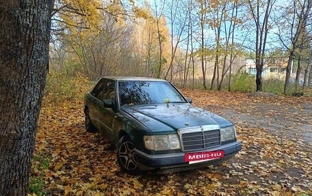 Mercedes-Benz E-Класс, 1994 год, 350 000 рублей, 3 фотография