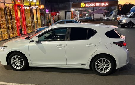 Lexus CT I рестайлинг, 2011 год, 1 550 000 рублей, 2 фотография