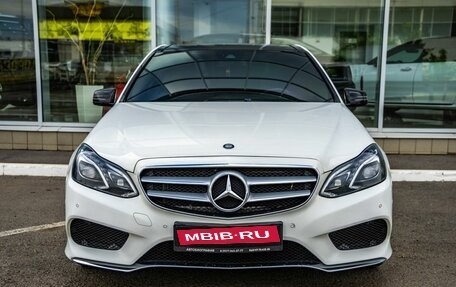 Mercedes-Benz E-Класс, 2013 год, 1 898 000 рублей, 2 фотография