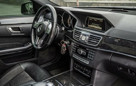 Mercedes-Benz E-Класс, 2013 год, 1 898 000 рублей, 36 фотография