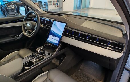 Geely Atlas, 2024 год, 2 802 000 рублей, 7 фотография