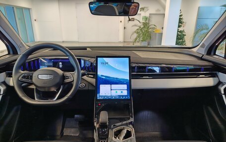 Geely Atlas, 2024 год, 2 802 000 рублей, 10 фотография
