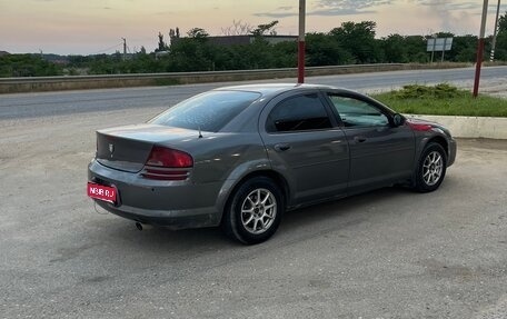 Dodge Stratus II, 2003 год, 200 000 рублей, 1 фотография