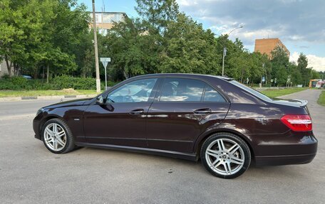 Mercedes-Benz E-Класс, 2009 год, 1 750 000 рублей, 2 фотография