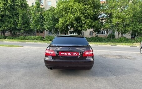 Mercedes-Benz E-Класс, 2009 год, 1 750 000 рублей, 3 фотография